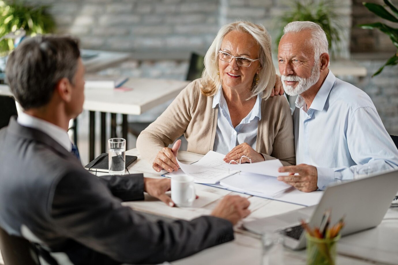 assisted living contracts